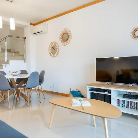 Sunshine House By Ici *