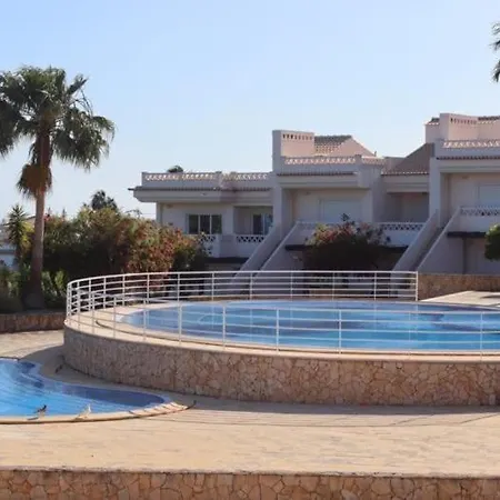 فيلة Sunshine House By Ici *